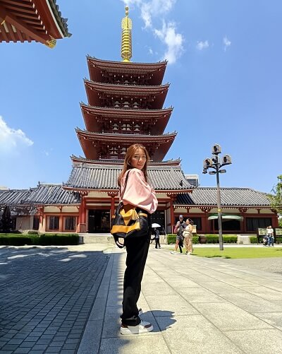 Mommy Lynn at Tokyo, Japan